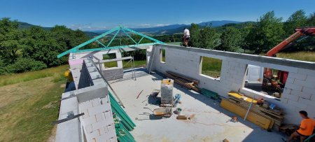 Realizácia - strecha - Slatinské lazy