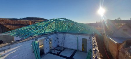 Realizácia - strecha - Plášťovce